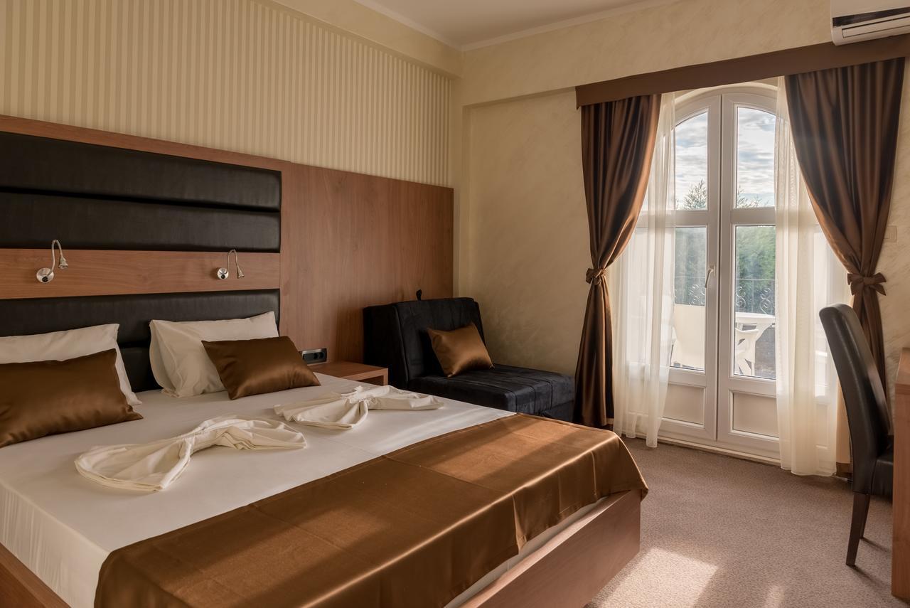 Hotel Crnogorska Kuca Podgorica Eksteriør billede